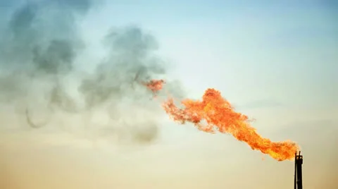 Refinery fire gas torch Video stock 25437530