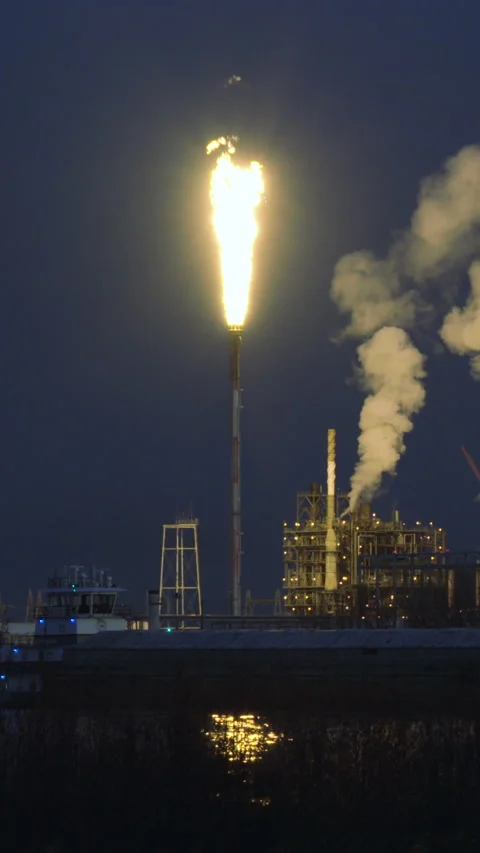 Refinery flare global warming climate change Stock Footage 292818058