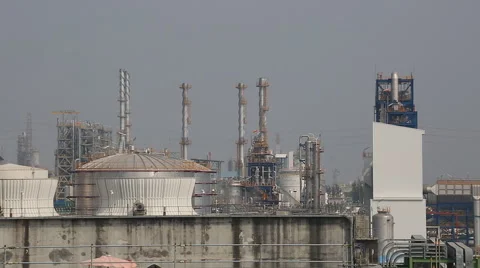 Refinery plant Stockbeeldmateriaal 46315057