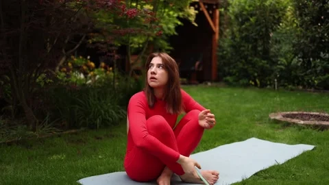 Reflecting on excessive phone use Stock-Footage 336780697