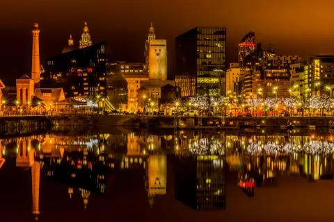 Reflection of the Albert Dock at night,Liverpool,UK Stock-Fotos