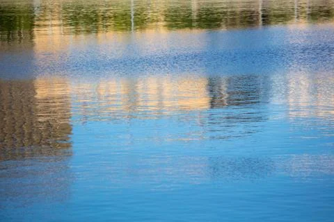 Reflection of a building on the surface of water Fotos de archivo