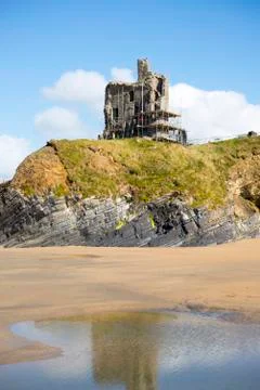 Reflection of castle with scafolding Stock Photos