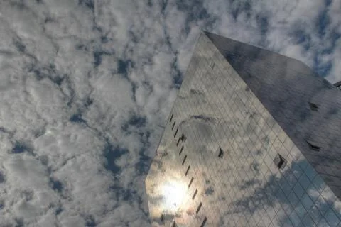 Reflection of clouds in skyscraper Stock Photos