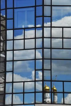 Reflection in the glass of the building. Foto stock