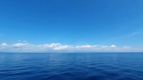 Reflection of light between clouds, sky and sea Stock Footage 297362039