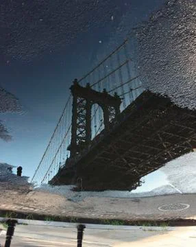 Reflection of the Manhattan Bridge - NYC/USA Stock Photos