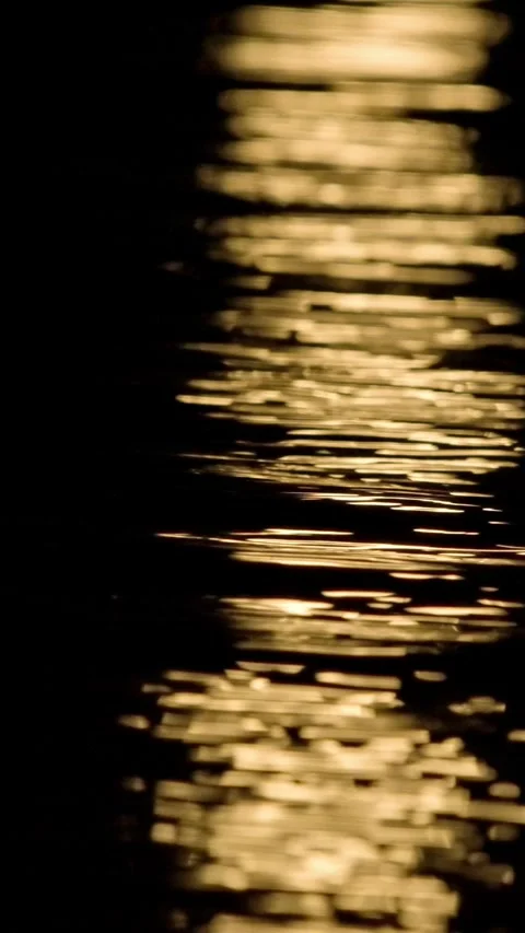 Reflection of the moon on the water surface Stock Footage 335277897