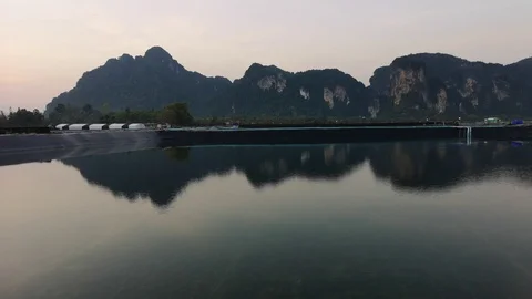 Reflection of mountain and lake view. Stock Footage 104808444