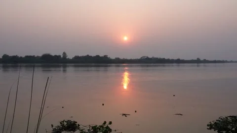 The reflection of the orange hue Stock Footage 304060614