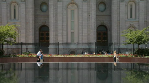 Reflection pool LDS Temple tourist P HD 0711 Video stock 468556