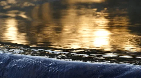 The reflection of the sun in the hot springs. Video stock 49658117