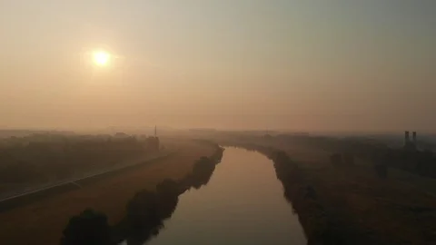 Reflection of sun in river Sava Stock Footage 115082158