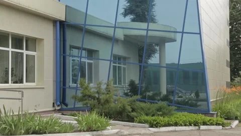 Reflection of traffic in the mirror Stock Footage 162138076