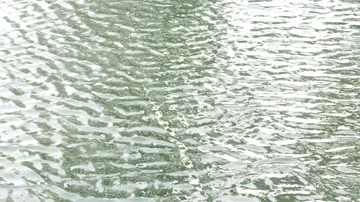 Reflection of water on Surface Stockbeeldmateriaal 85539464