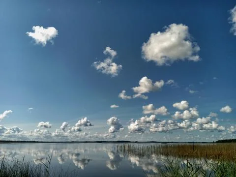 Reflection of white clouds Stock-Fotos