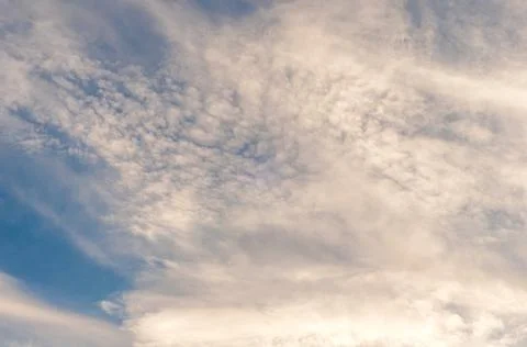 Reflections warm rays setting sun, swirls strong gust wind, outdoors. Bright  Foto stock