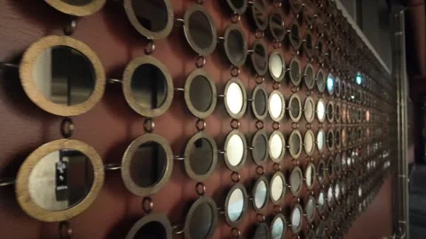 Reflective Circular Metal Wall Installation in Gothenburg Vidéo 347680149