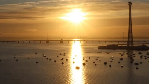 Reflexes of sun (4K) Vidéo 120008606