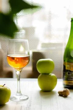 Refreshing Apple cider. Apple beer, juice, vinegar. Foto stock