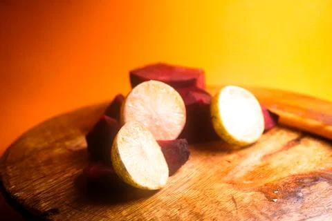Refreshing beetroot and lemon juice, rich in vitamins, detoxifying properties Stock-Fotos