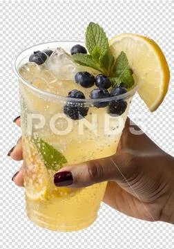 Refreshing blueberry lemonade cocktail in plastic cup isolated PSD-Vorlage