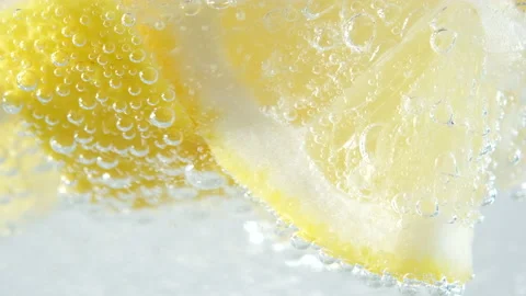 Refreshing drink lemon and sparkling water with ice, closeup Stock-Footage 134996868