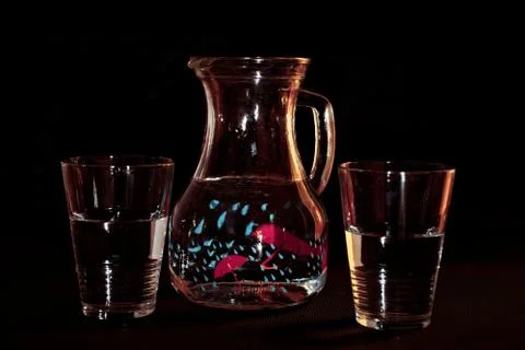 A refreshing drink in an unusual, abstract light 스톡 사진