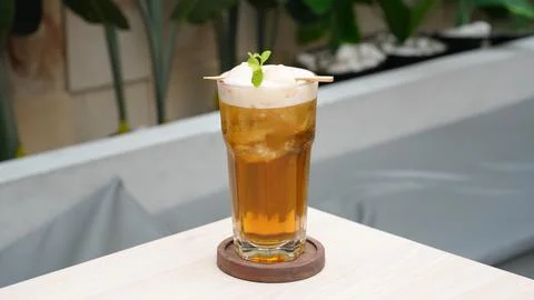 Refreshing Iced Tea With Lemon and Mint 写真素材