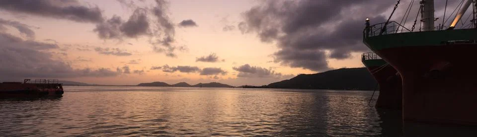 Refreshing Panoramic View of romantic sunset sky and seascape in the evening Stock Photos