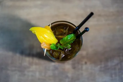 Refreshing Peach Iced Tea with Mint 写真素材