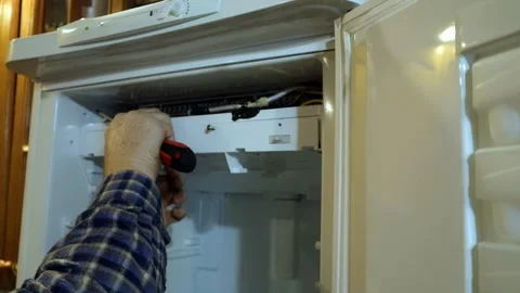Refrigerator repair 3 스톡 동영상 337360857