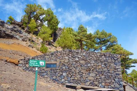 Refugio Punta de Los Roques, Mountain emergency refugee hut near to Roque de  Stock Photos