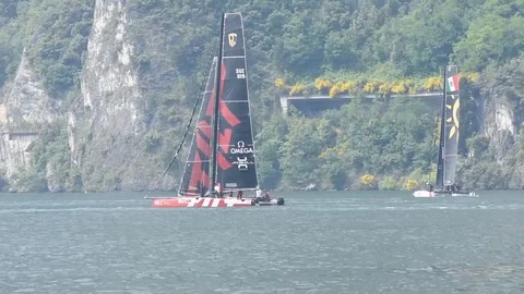 Regatta of catamarans 動画素材 90586637