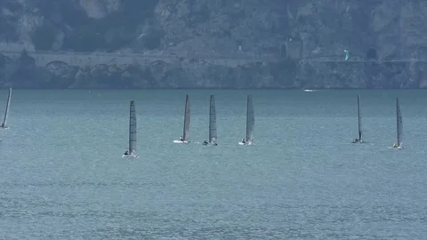 Regatta of catamarans 動画素材 90586684