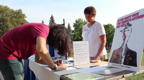 Registering young voters Видео 54913965