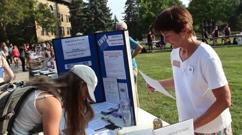 Registering young voters Видео 54913995