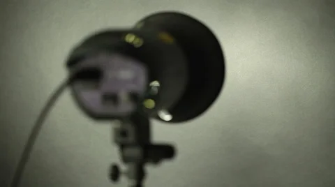 Regulated dimmer spotlight studio Видео 61739051