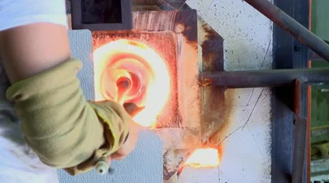 Reheating vase; 2 Stock Footage 12306395