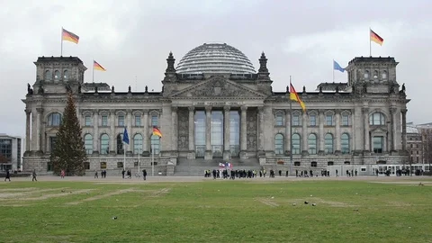 The Reichstag in Berlin Video stock 101095809
