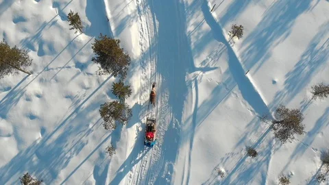 Reindeer pulling sled in snow in lapland Stock Footage 128432908