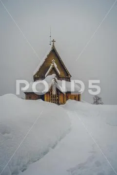 Reinli, Norway - March 26, 2018: Beautiful outdoor view of Reinli stave Church Stock Photos