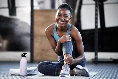 Fitness Black Woman Drinking Water Bottle Training Workout