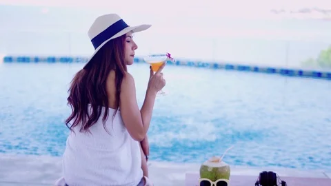 Relaxing 0100181020 Stock Footage 121985283