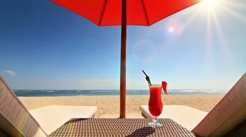 Relaxing on the beach Video stock 12238983