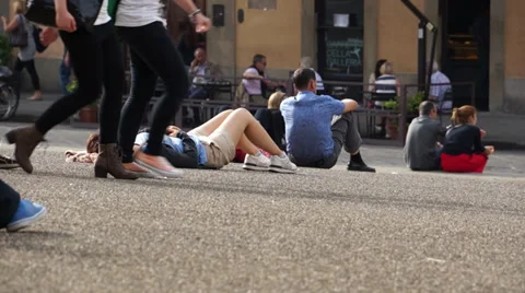 Relaxing in Florence (4 of 12) Stock Footage 32197338