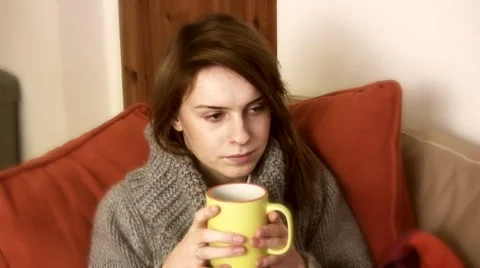 Relaxing with a hot drink Vídeo Stock 45716646