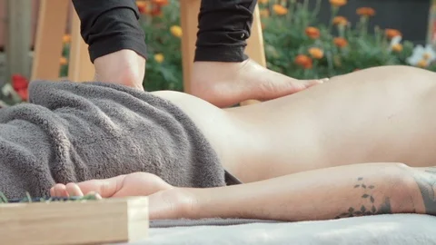 Relaxing massage Stock Footage 127214563