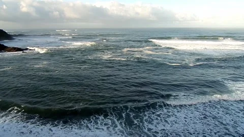 Relaxing Ocean Waves Stock Footage 260367342