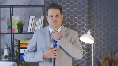 Reliable confident office worker looking at camera. Stock-Footage 218628848